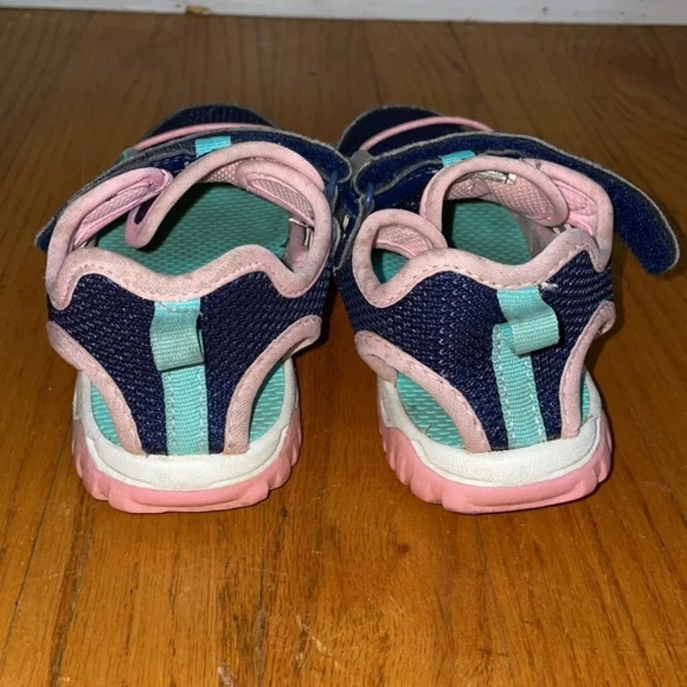 Carter Monroe play sandals